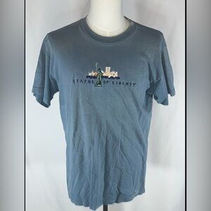 Sutton Sportswear Statue Of Liberty/Twin Towers  Men’s Vintage T-Shirt